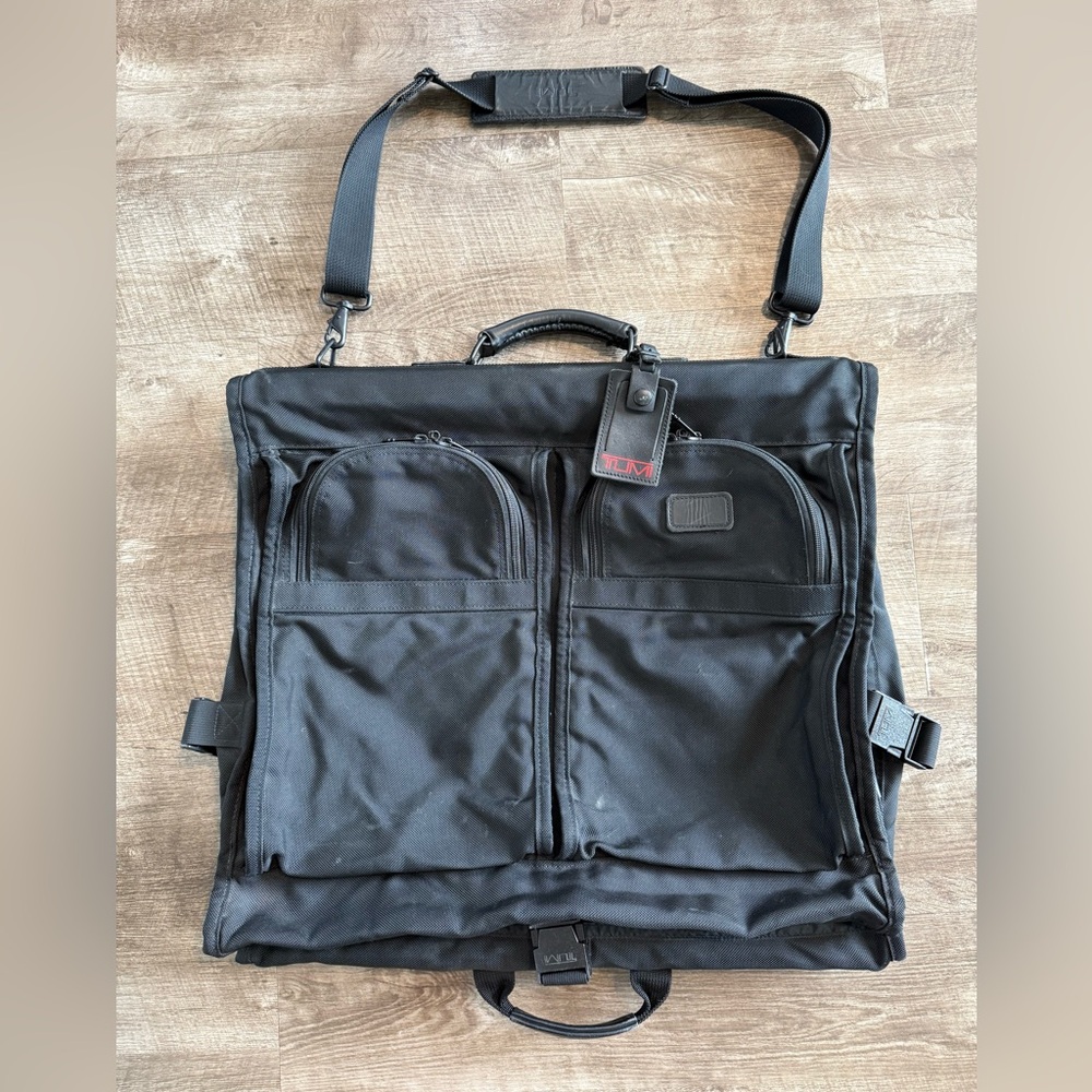 TUMI Alpha Black Ballistic Bifold Hanging Garment Bag w/ locks USA